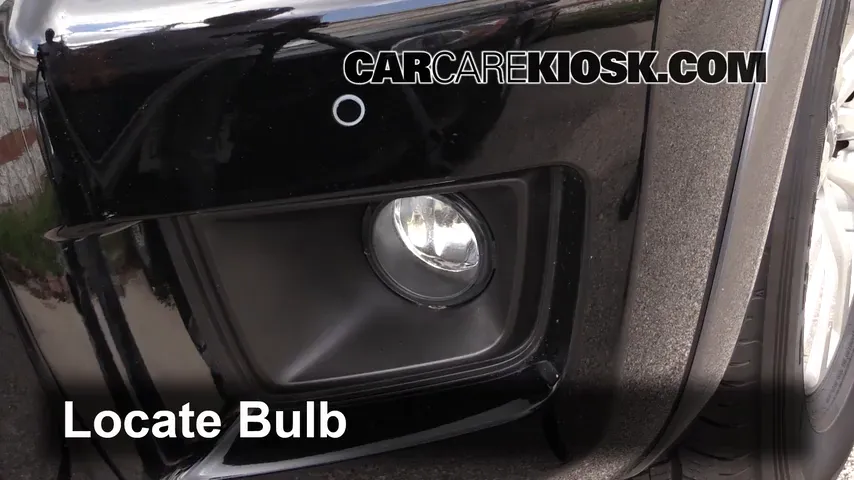 2017 Nissan Armada SV 5.6L V8 Lights Fog Light (replace bulb)